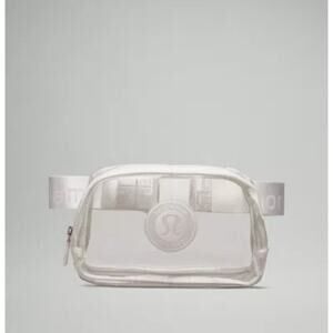 Lululemon Everywhere Belt Bag 1L Clear White Trim Stadium Event Casual Comfy
